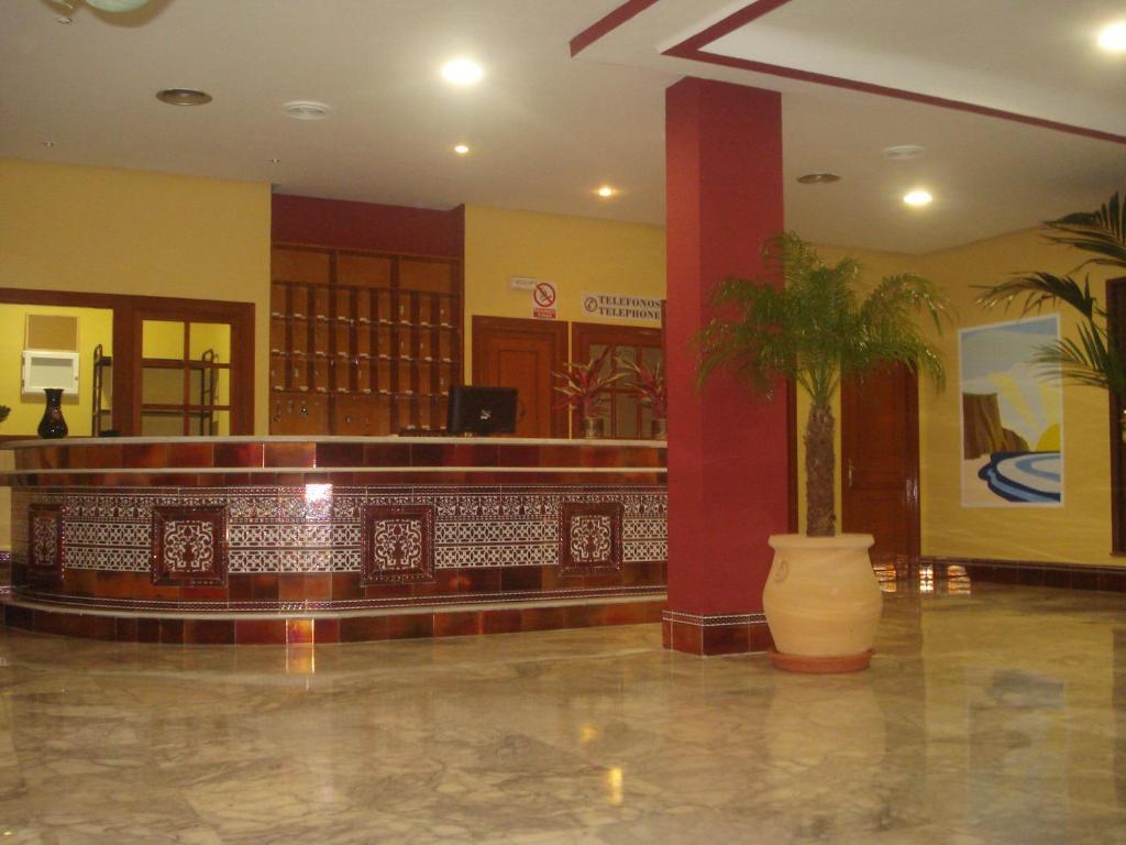 Hotel San Vicente - Centro Playa โกนิล เด ลาฟรอนเตรา ภายนอก รูปภาพ