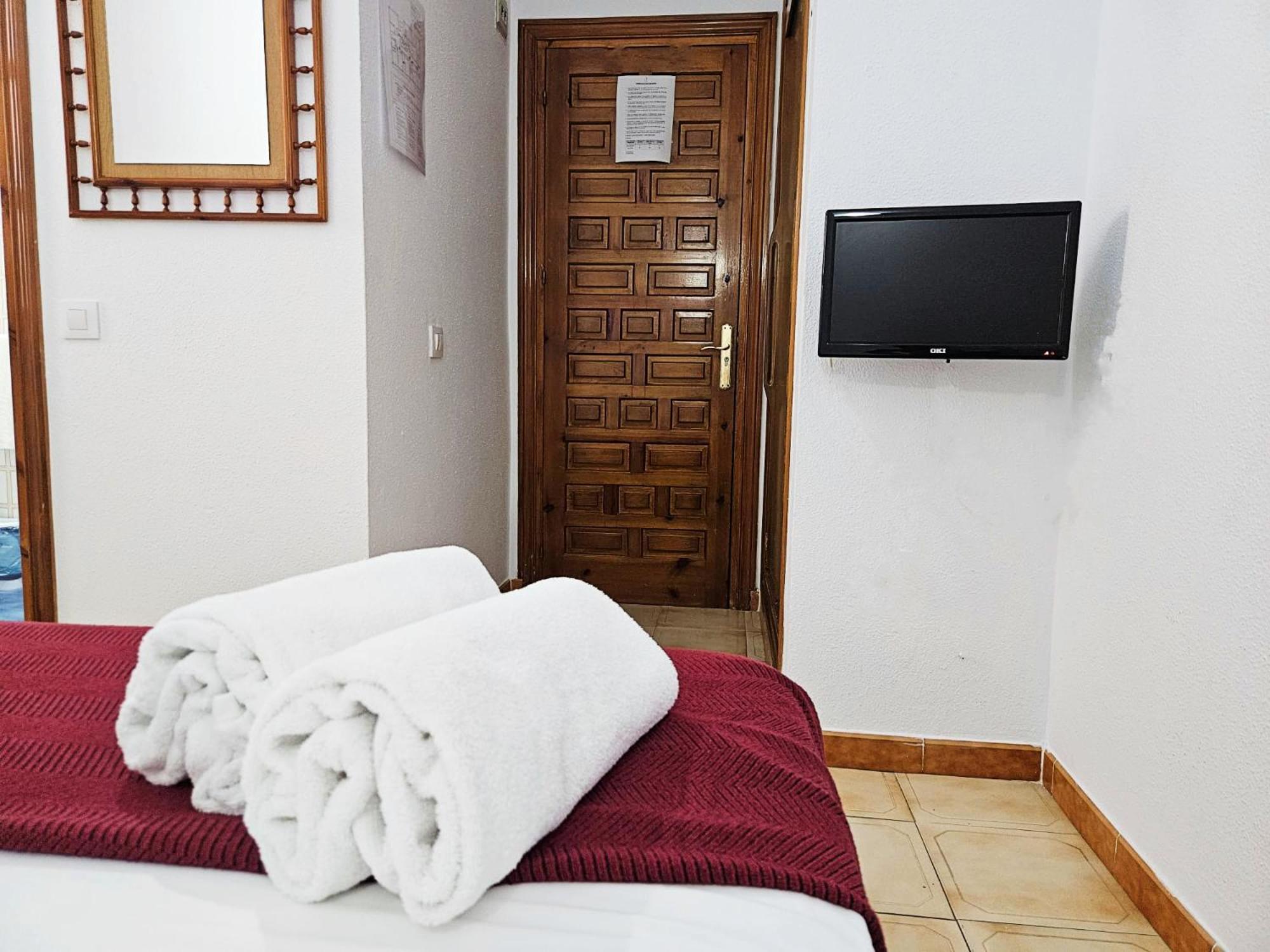 Hotel San Vicente - Centro Playa โกนิล เด ลาฟรอนเตรา ภายนอก รูปภาพ
